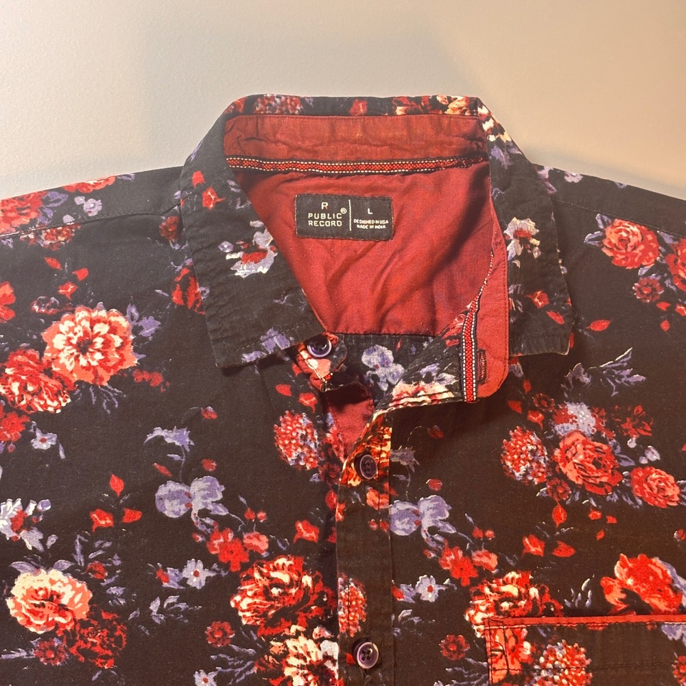 Public Record Floral Button Up Shirt Black Pink Roses Men's Large Casual‎